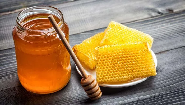 عسل و موم