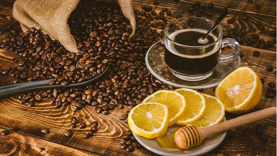 قهوه و لیمو چگونه به کاهش وزن کمک می‌کند؟
